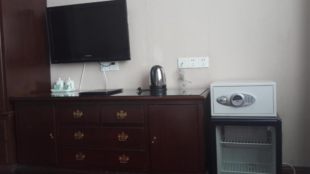Hotel Junpeng 4*